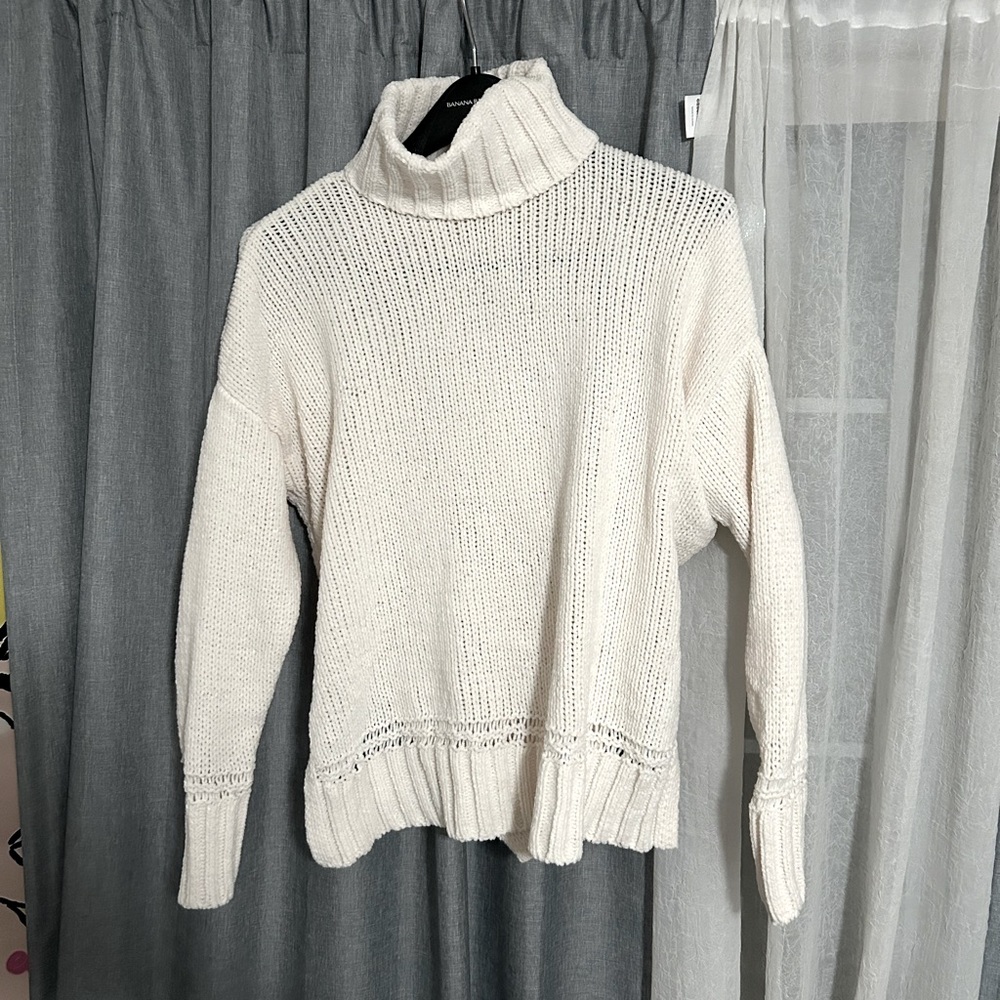 Lily Sky Turtleneck Cream Sweater
